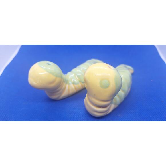 Caterpillar Salt & Pepper Shakers 1979- Mint- Ceramic- Home Decor - Picture 2 of 7
